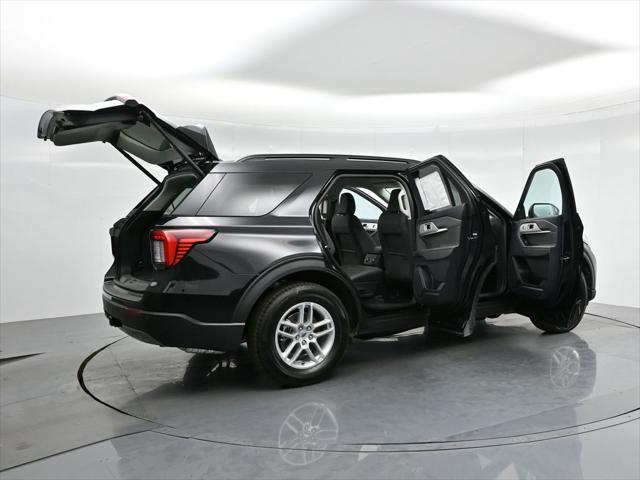 new 2025 Ford Explorer car, priced at $46,930