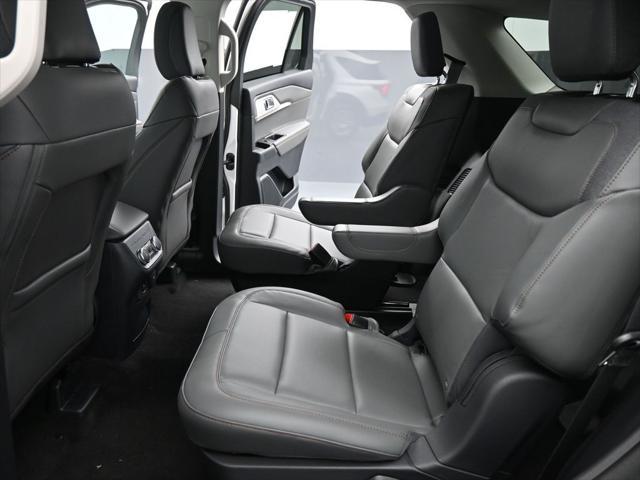new 2025 Ford Explorer car, priced at $41,440