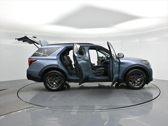 new 2025 Ford Explorer car, priced at $55,270