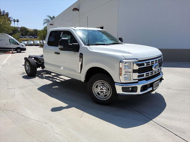 new 2025 Ford F-350 car, priced at $54,985