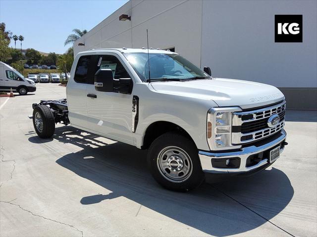 new 2025 Ford F-350 car, priced at $54,985