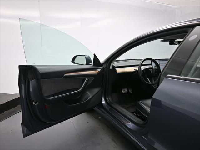 used 2022 Tesla Model 3 car, priced at $28,000