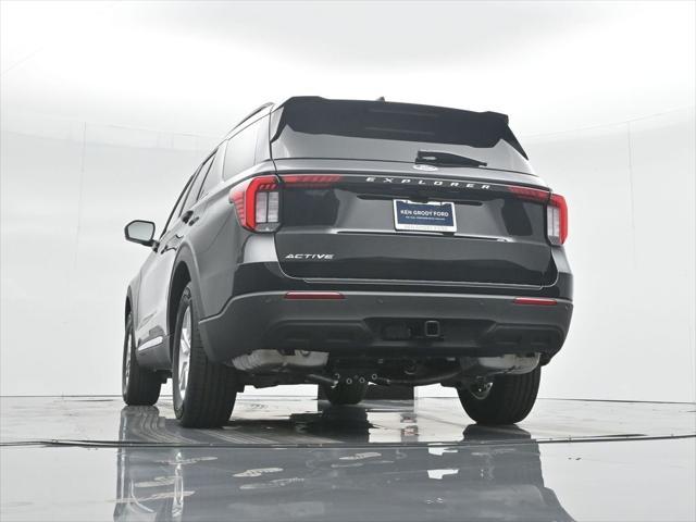 new 2025 Ford Explorer car, priced at $40,645