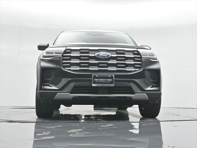 new 2025 Ford Explorer car, priced at $40,645