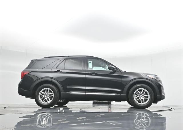 new 2025 Ford Explorer car, priced at $40,645