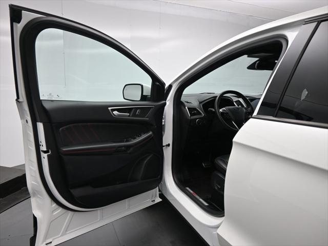 used 2022 Ford Edge car, priced at $27,000