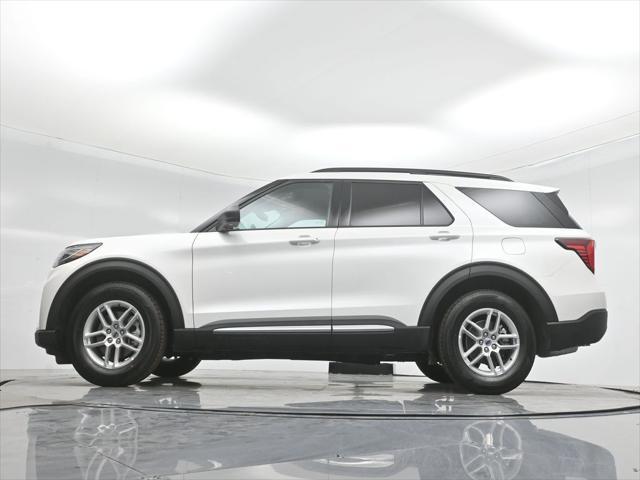 new 2025 Ford Explorer car, priced at $47,725