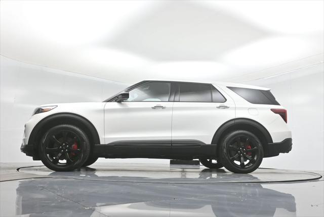 used 2022 Ford Explorer car, priced at $40,000