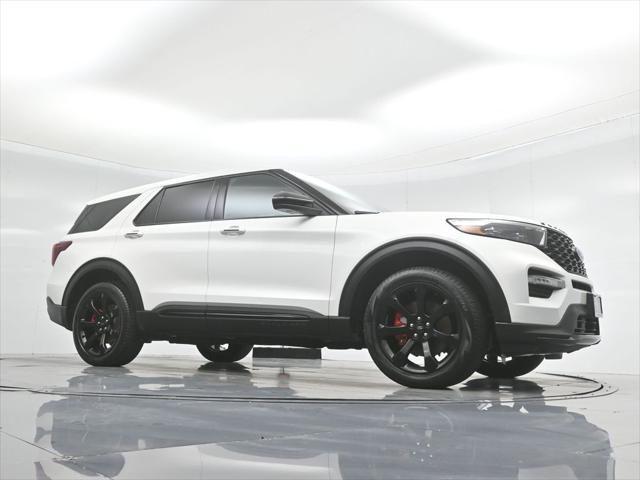 used 2022 Ford Explorer car, priced at $40,000