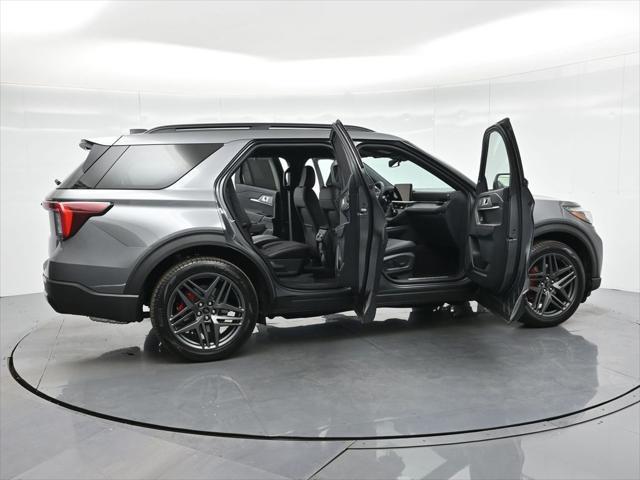 new 2025 Ford Explorer car, priced at $49,845