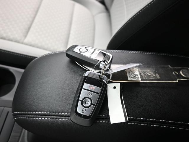 new 2025 Ford Escape car, priced at $29,238