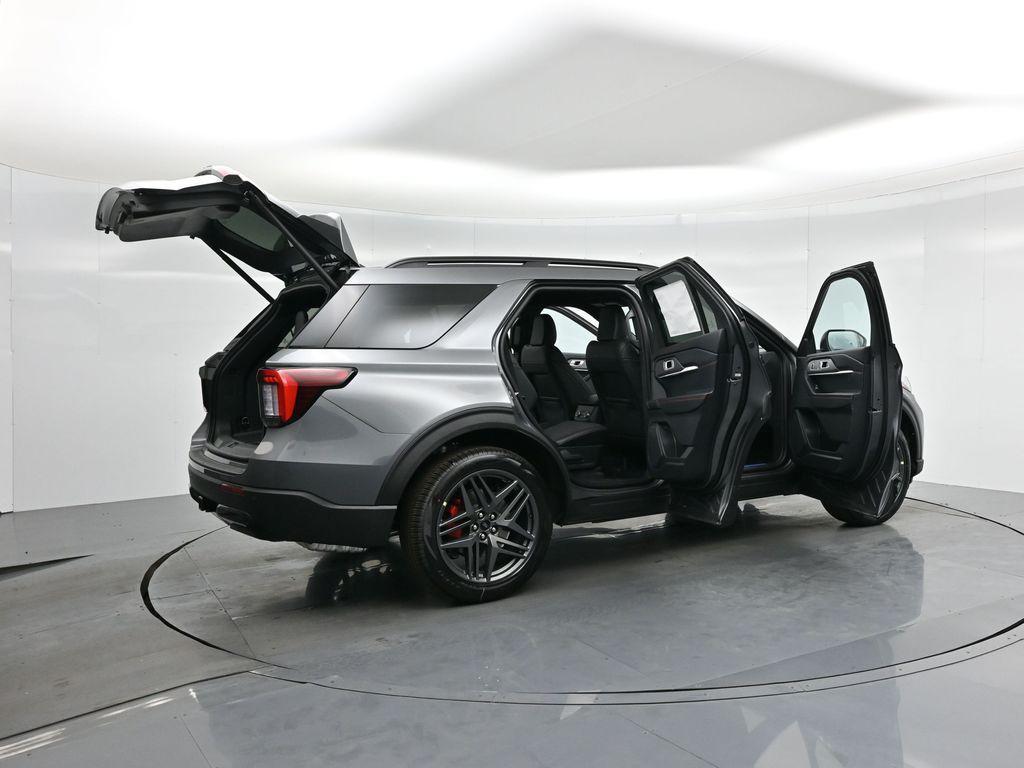 new 2025 Ford Explorer car, priced at $48,535