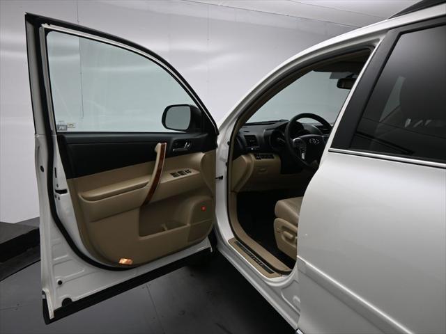 used 2012 Toyota Highlander car, priced at $15,000
