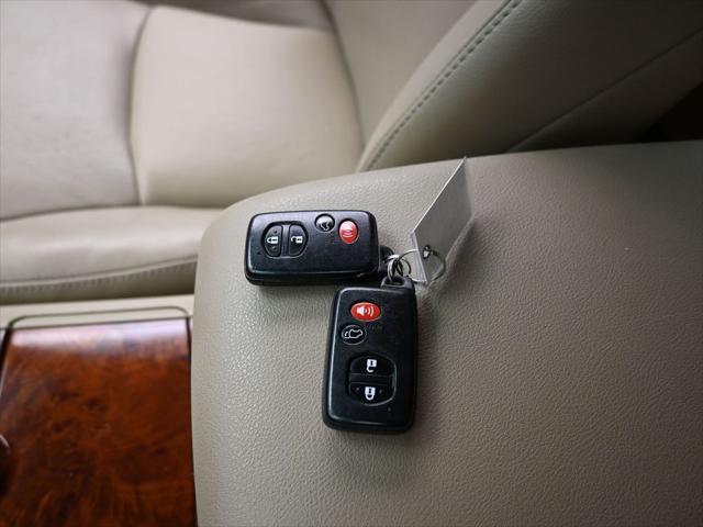 used 2012 Toyota Highlander car, priced at $15,000