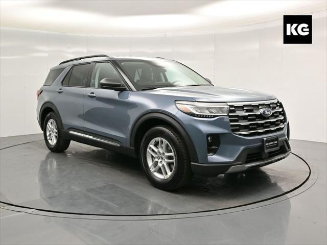 new 2025 Ford Explorer car, priced at $42,401