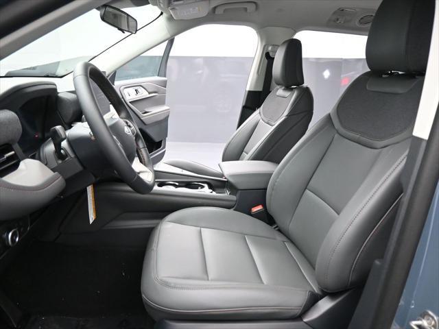 new 2025 Ford Explorer car, priced at $42,401