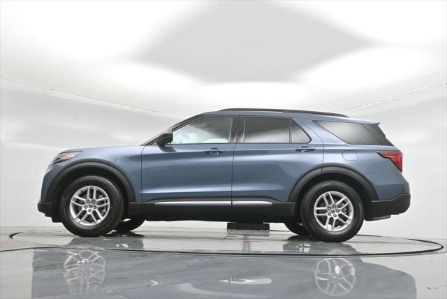new 2025 Ford Explorer car, priced at $42,401