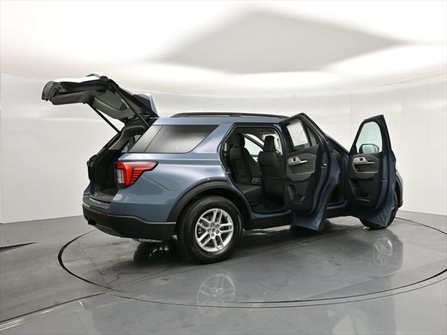 new 2025 Ford Explorer car, priced at $42,401
