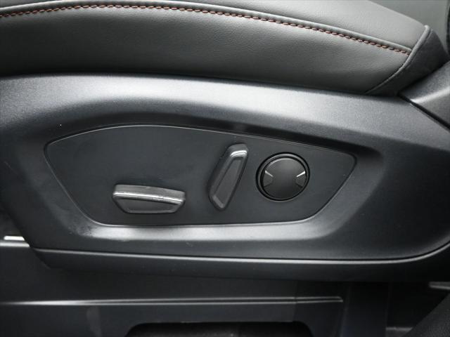 new 2025 Ford Explorer car, priced at $42,401