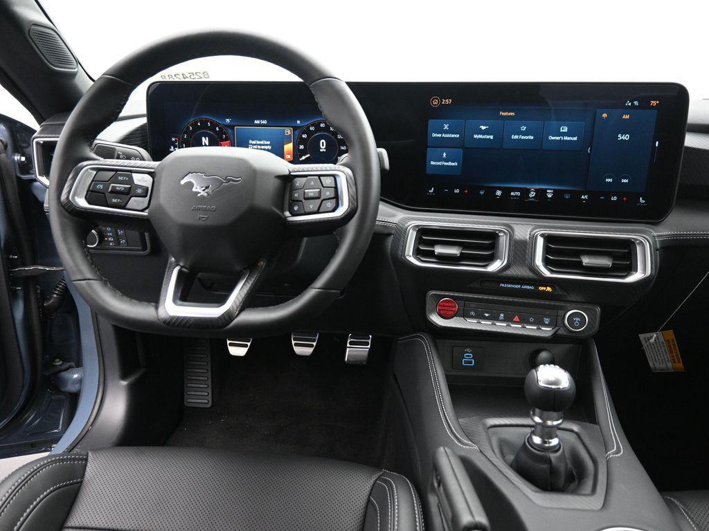 new 2025 Ford Mustang car