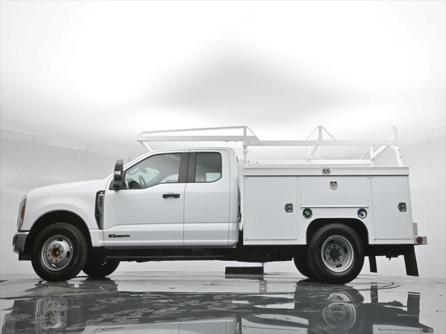 new 2024 Ford F-350 car, priced at $77,572