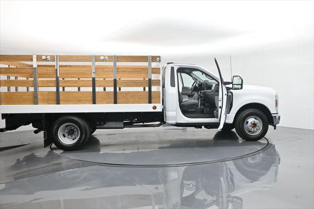 new 2025 Ford F-350 car, priced at $65,440