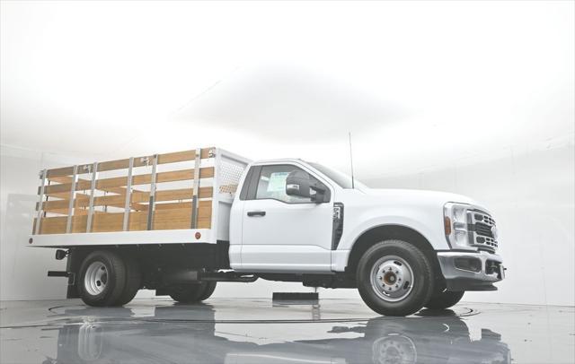 new 2025 Ford F-350 car, priced at $65,440