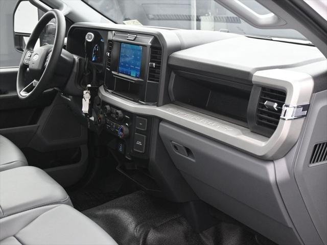 new 2025 Ford F-350 car, priced at $65,440
