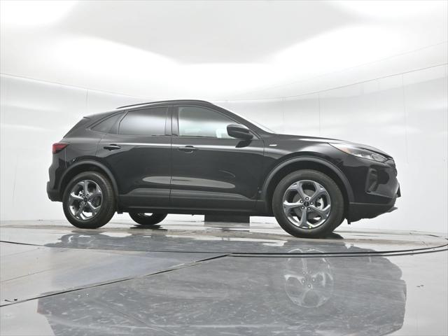 new 2025 Ford Escape car, priced at $33,195