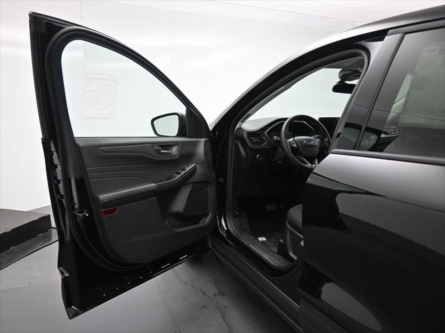 new 2025 Ford Escape car, priced at $29,694