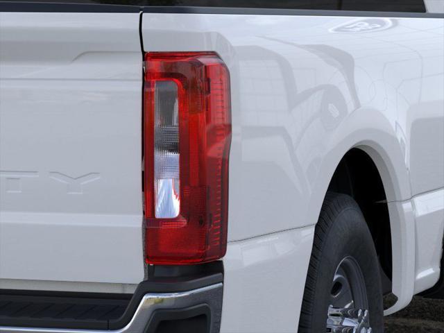 new 2025 Ford F-250 car, priced at $62,020