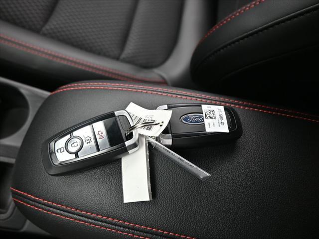 new 2025 Ford Escape car, priced at $33,195