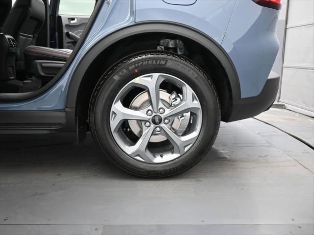 new 2025 Ford Escape car, priced at $33,195