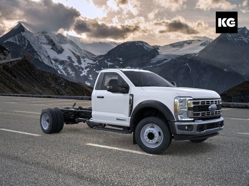 new 2025 Ford F-450 car, priced at $70,255