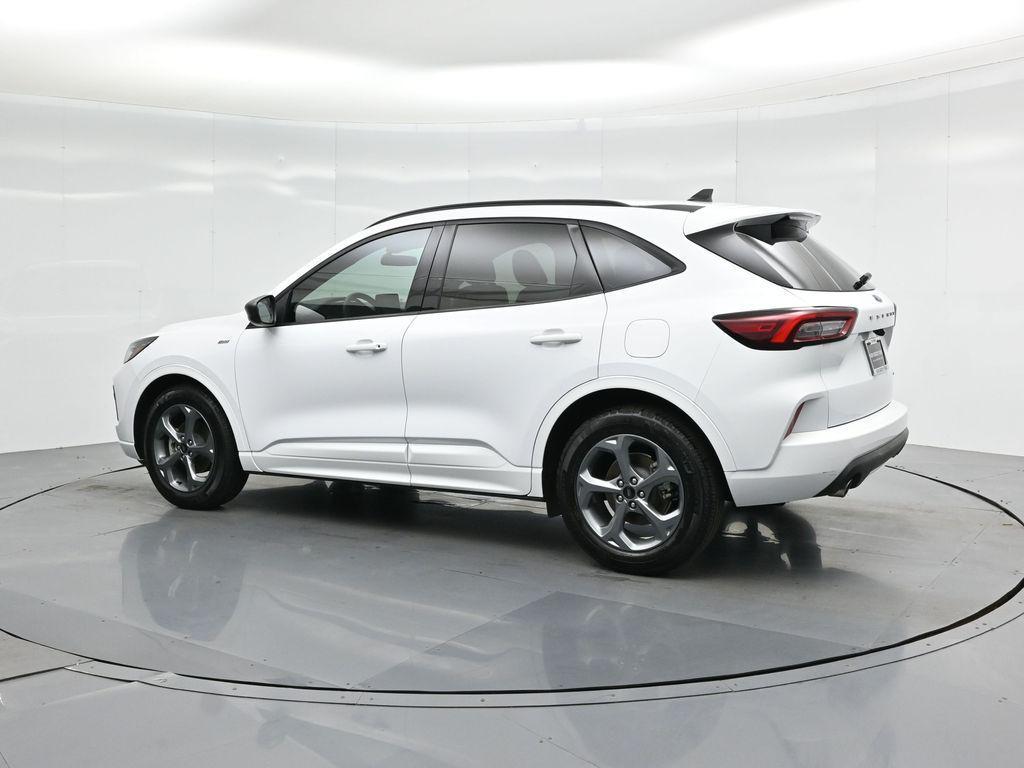 used 2023 Ford Escape car, priced at $27,000