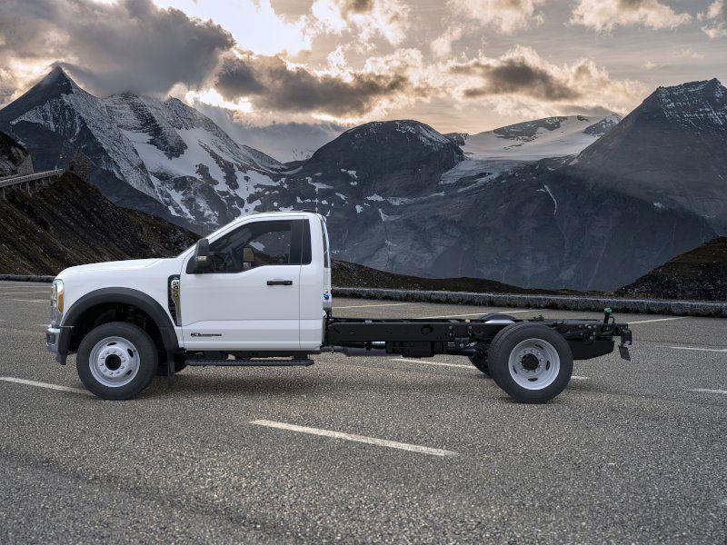 new 2025 Ford F-450 car, priced at $68,755