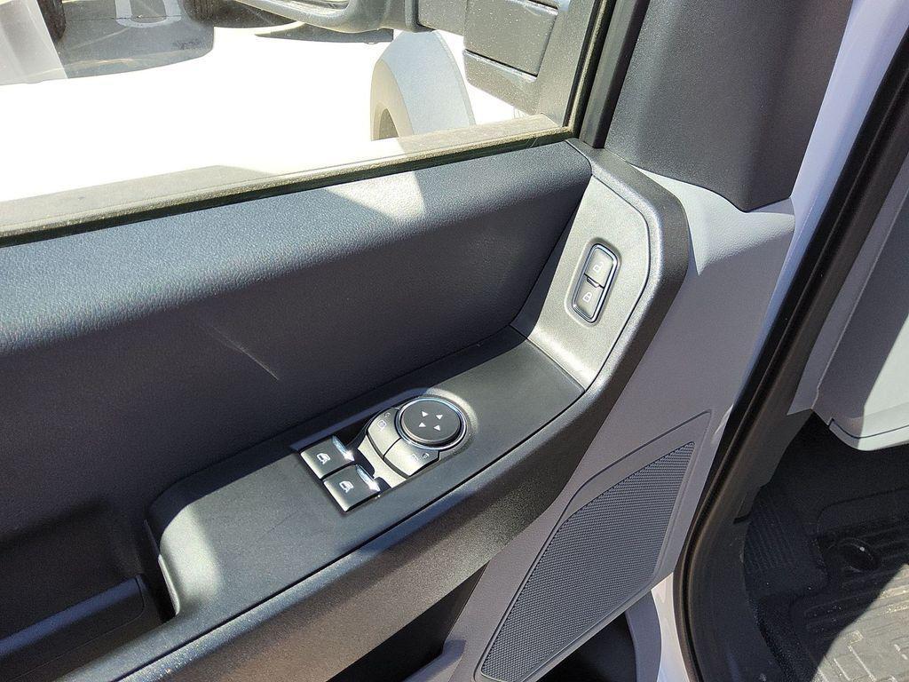 new 2025 Ford F-450 car, priced at $68,755