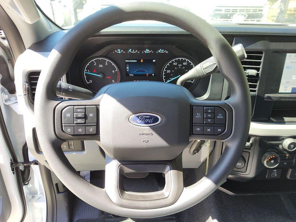 new 2025 Ford F-450 car, priced at $68,755