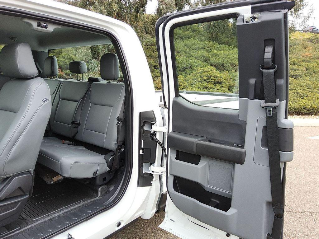 new 2025 Ford F-250 car, priced at $51,015