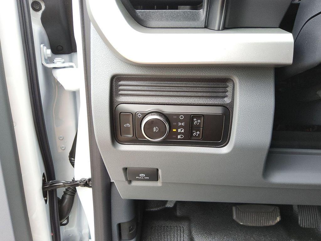 new 2025 Ford F-250 car, priced at $51,015