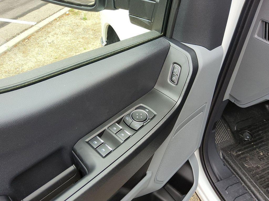 new 2025 Ford F-250 car, priced at $51,015