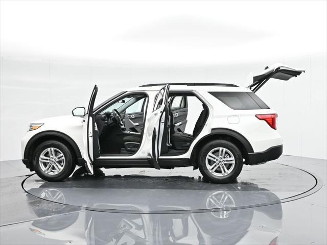 new 2024 Ford Explorer car, priced at $40,940