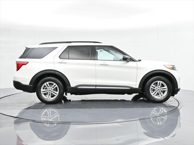 new 2024 Ford Explorer car, priced at $40,940