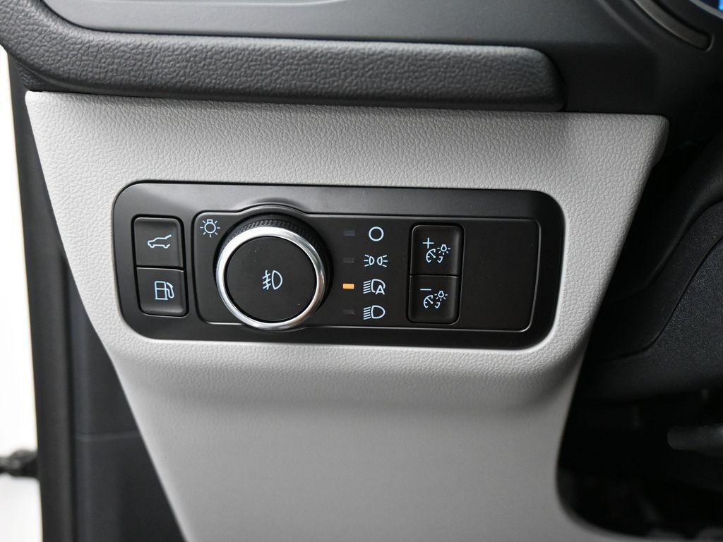 new 2025 Ford Escape PHEV car, priced at $33,020