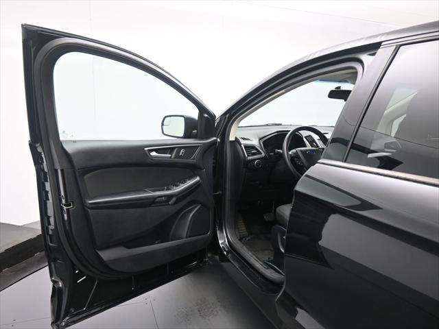 used 2015 Ford Edge car, priced at $12,000