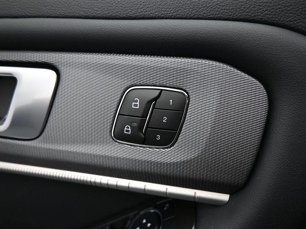 new 2025 Ford Explorer car, priced at $49,030