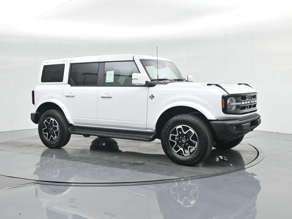 new 2025 Ford Bronco car, priced at $55,195