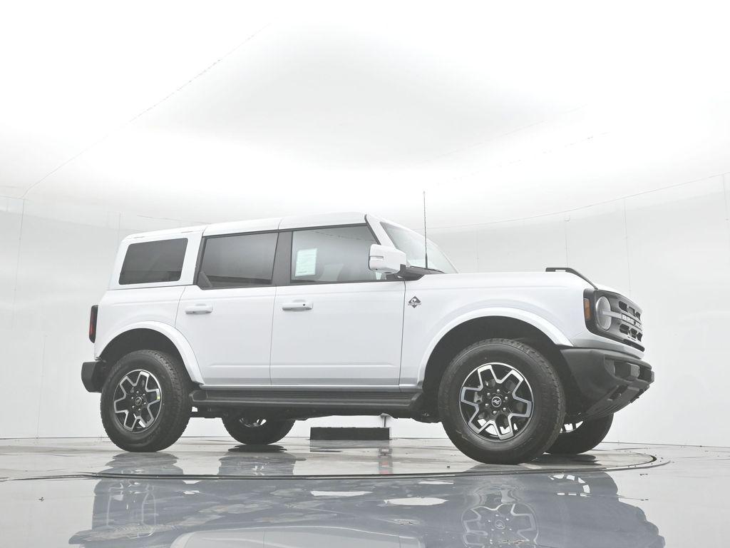 new 2025 Ford Bronco car, priced at $55,195