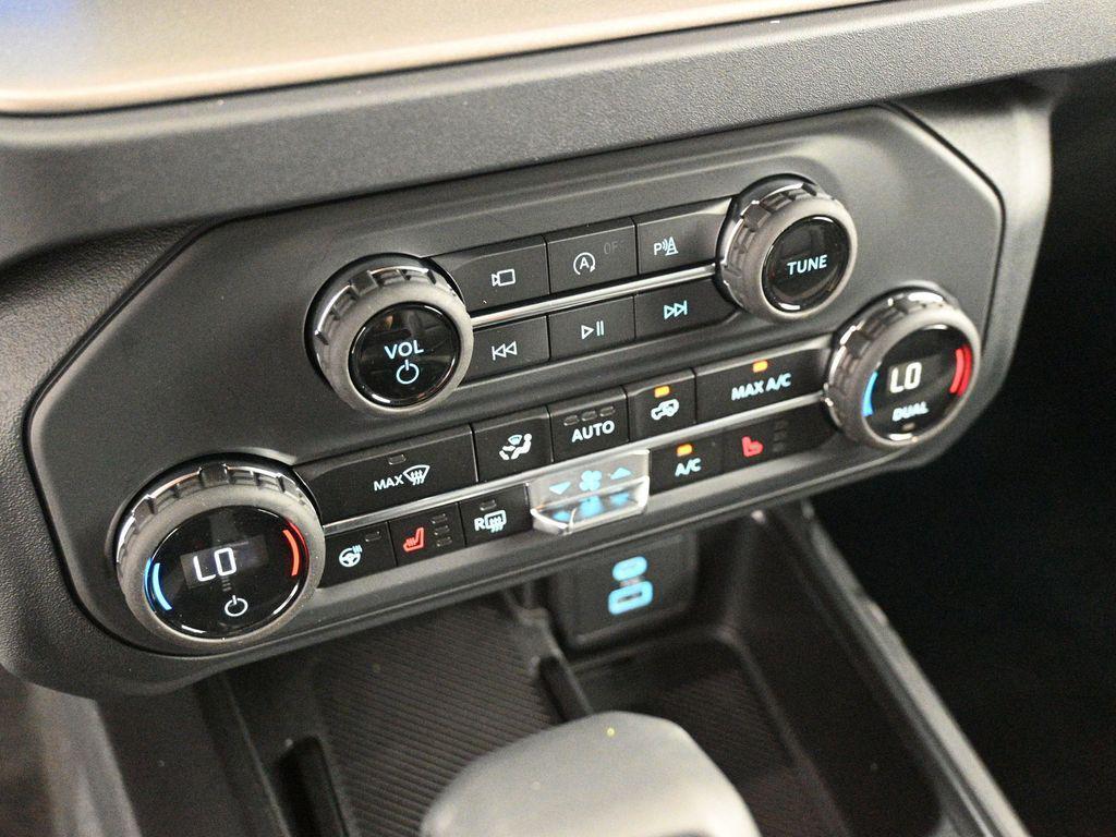 new 2025 Ford Bronco car, priced at $55,195