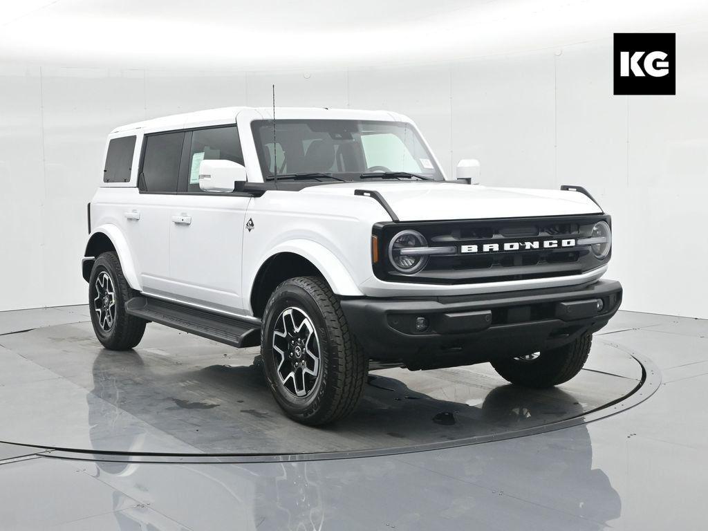 new 2025 Ford Bronco car, priced at $55,195